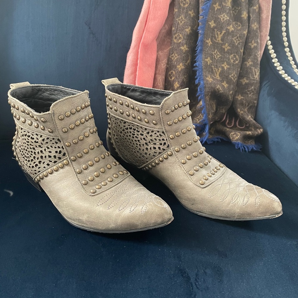 Anine Bing Ankle Boot